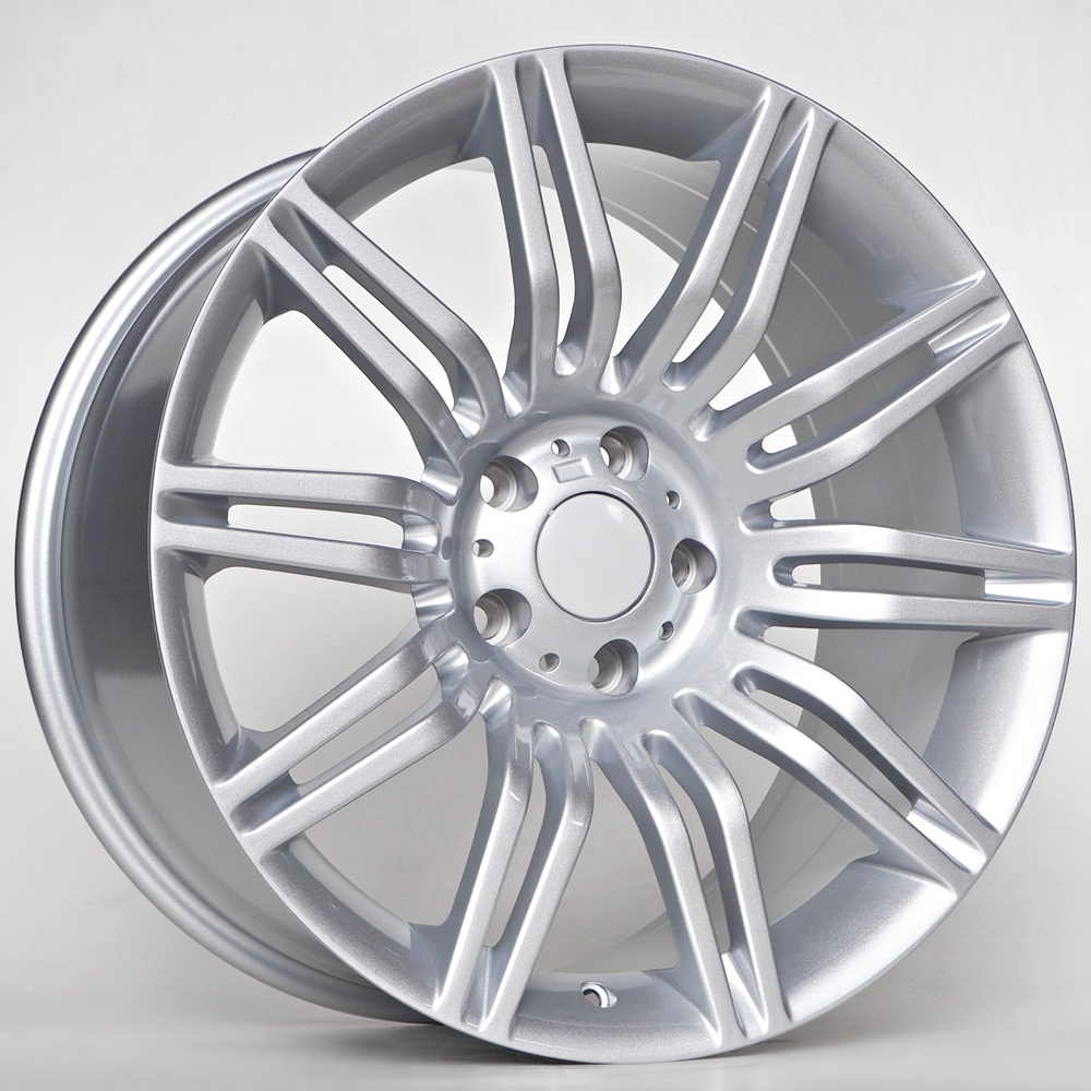 [00000017039192] Llanta 4R Member Silver (19" 8.5J ET18 5x120 CB72.6)
